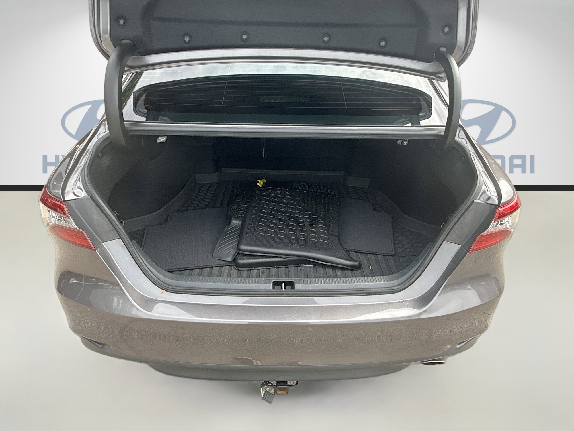 Used 2023 Predawn Gray Mica Toyota XLE image 23