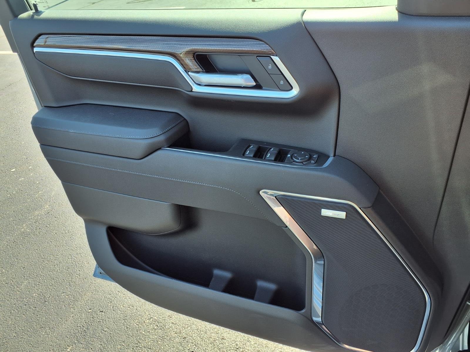 New 2026 Sterling Gray Metallic Chevrolet LT Trail Boss image 17