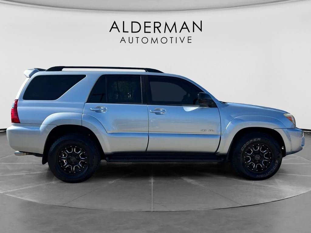 Used 2008 Silver Toyota SR5 image 6