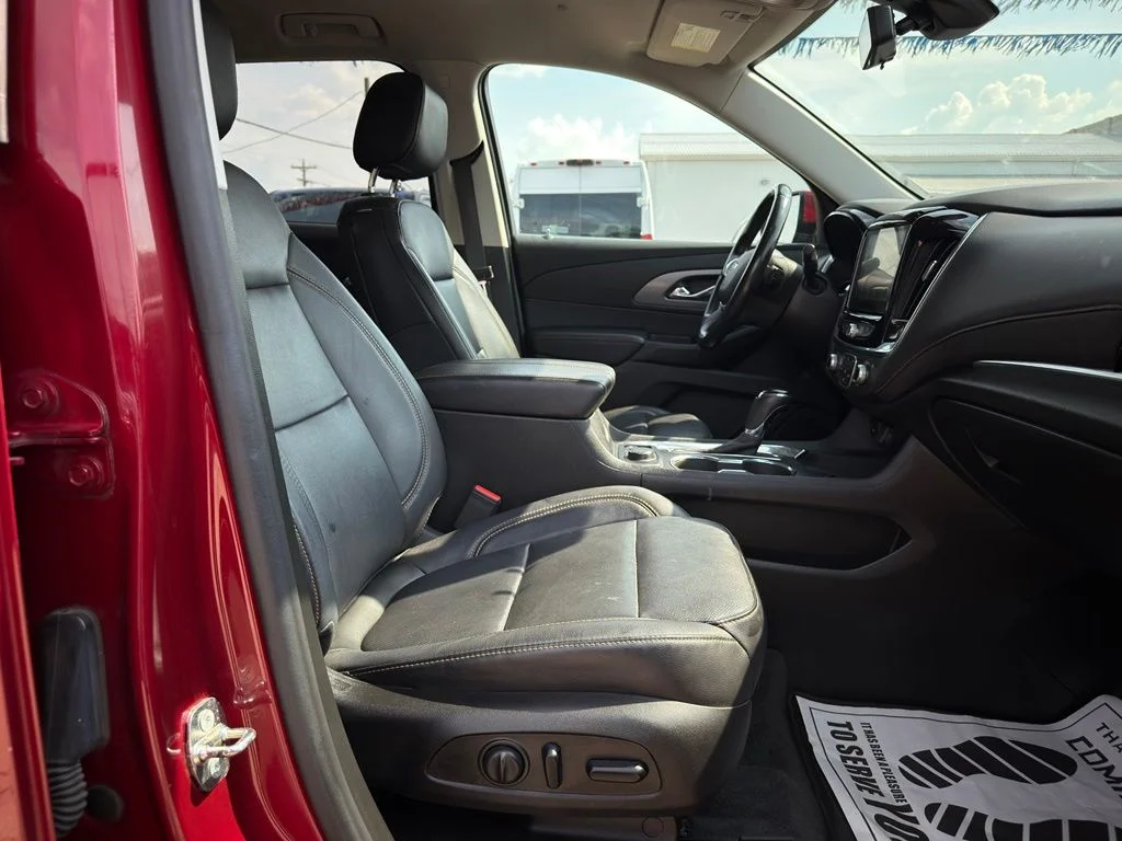 Used 2019 Red Chevrolet Premier image 23