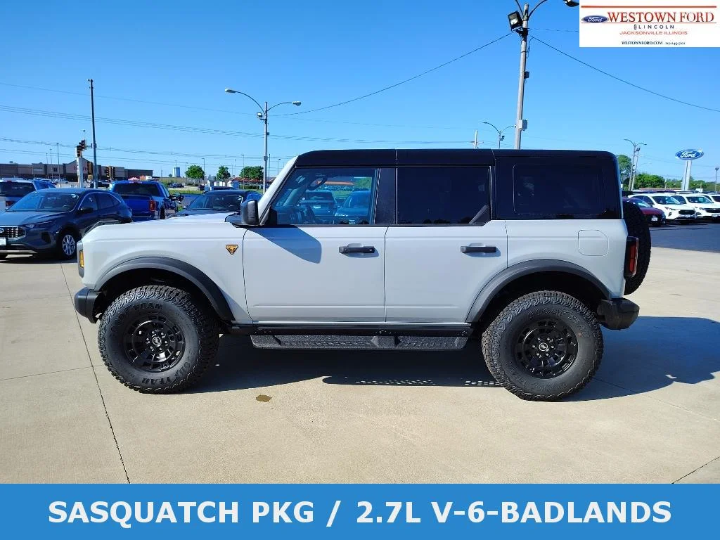 New 2026 Avalanche Gray Ford Badlands® image 3