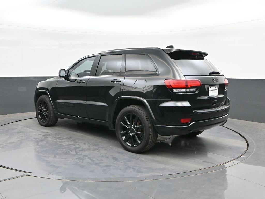 Used 2019 Black Jeep Altitude image 5