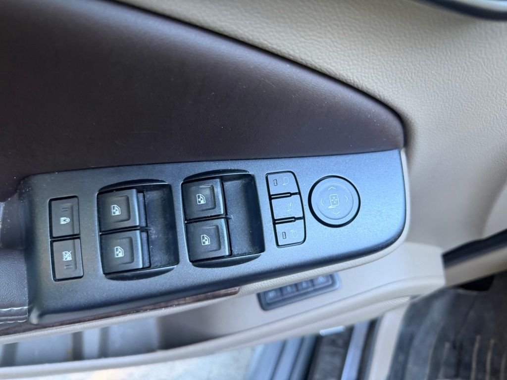 Used 2016 Tungsten Metallic Chevrolet LT image 11