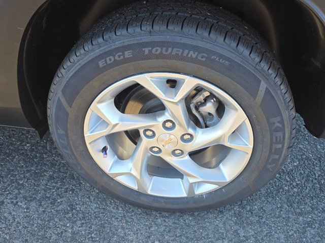 2024 Chevrolet Trax LS - Photo 6