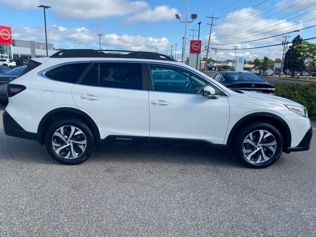 Used 2022 Crystal White Pearl Subaru Limited image 28