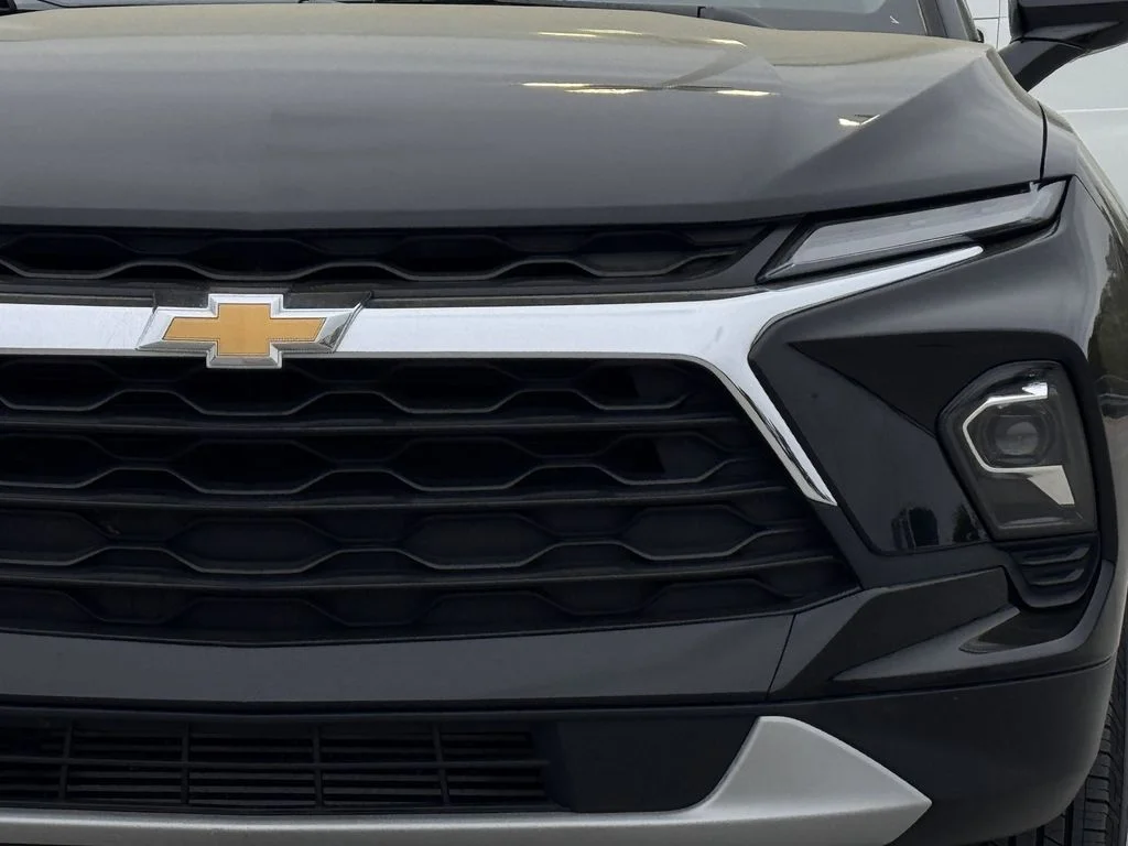 Used 2024 Black Chevrolet LT image 8