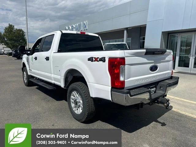Used 2019 White Ford XL image 10