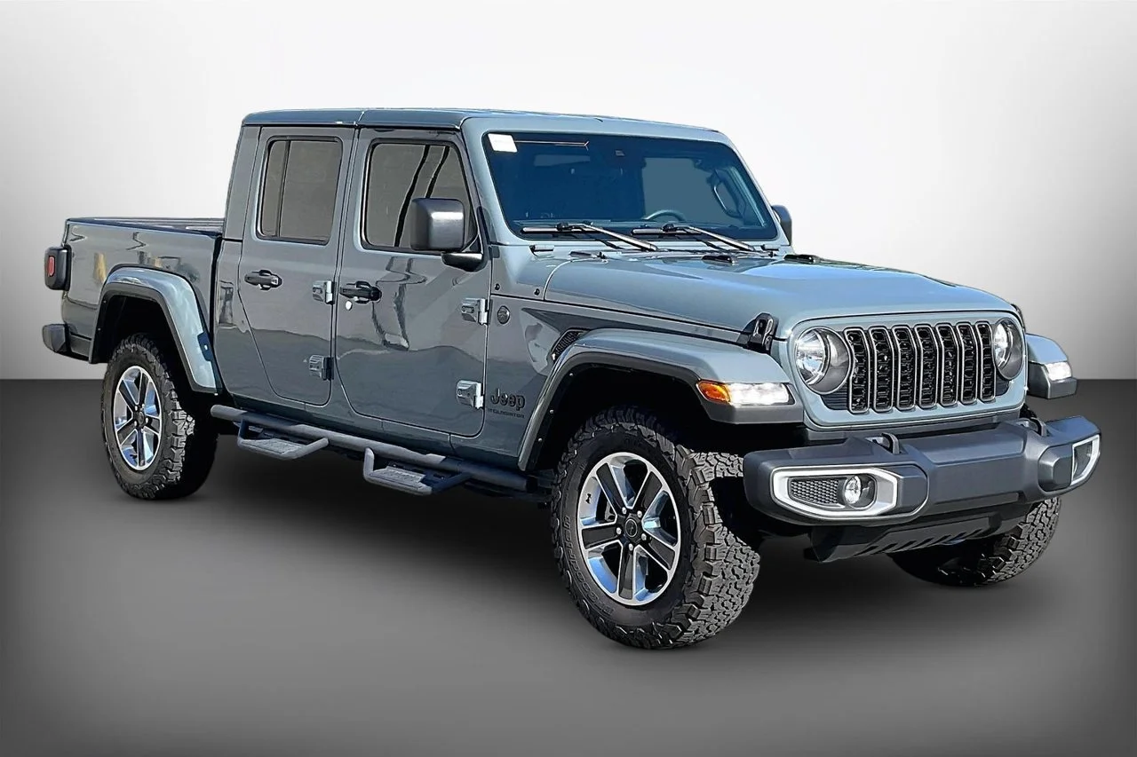 Used 2024 Gray Jeep Sport S image 1