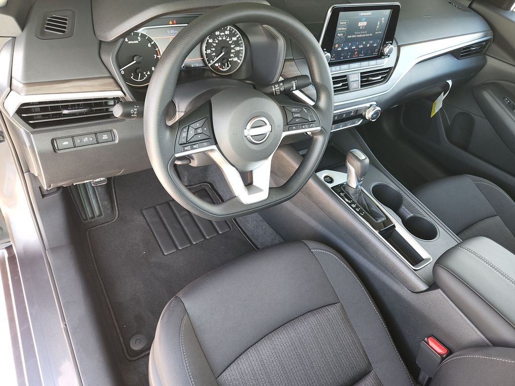 New 2026 Gray Nissan 2.5 SV image 7