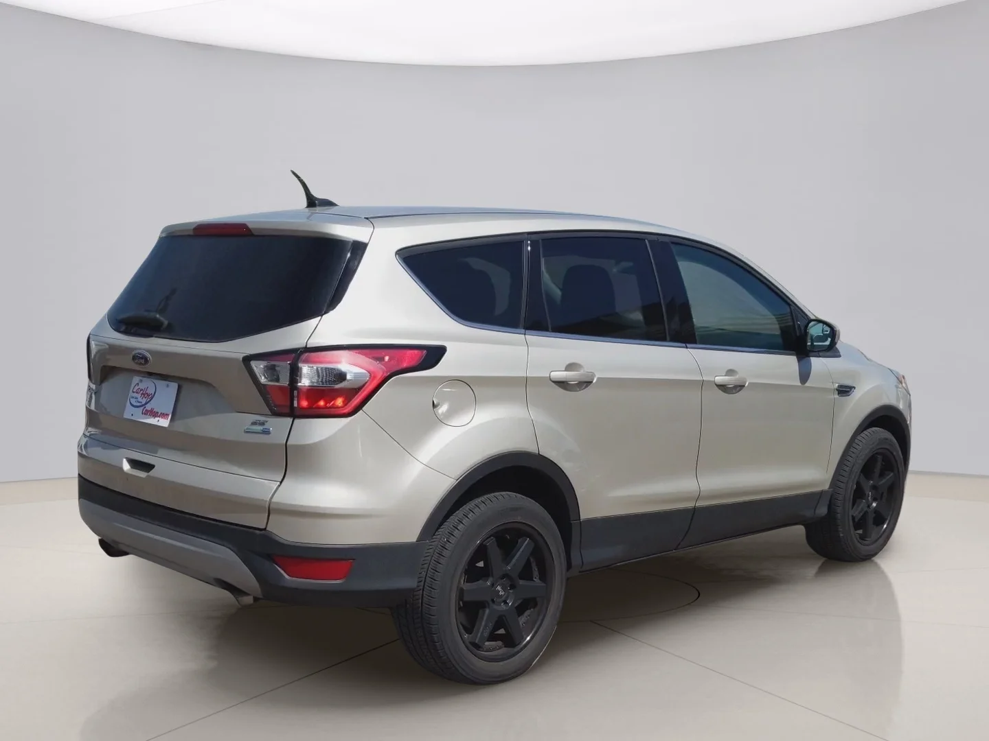 Used 2017 Black Ford SE 4WD image 5