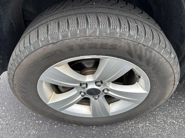 Used 2015 Granite Crystal Clearcoat Metallic Jeep Sport image 27