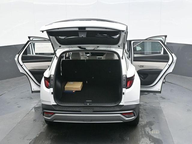 New 2026 White Hyundai SE AWD image 27