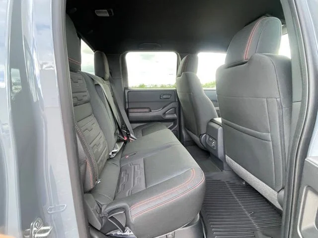 2026 Nissan Frontier PRO-X - Photo 6