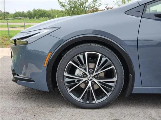 New 2026 Gray Toyota XLE Front-Wheel Drive image 5