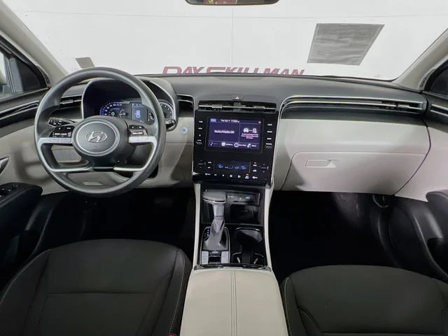Used 2024 White Hyundai SEL image 24