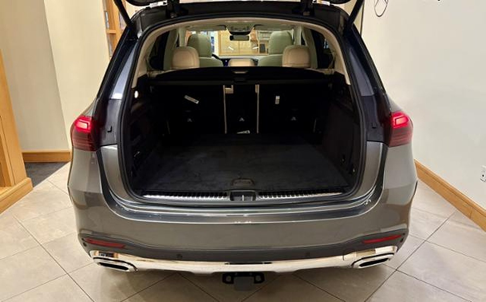 New 2026 Selenite Grey Metallic Mercedes-Benz  image 26