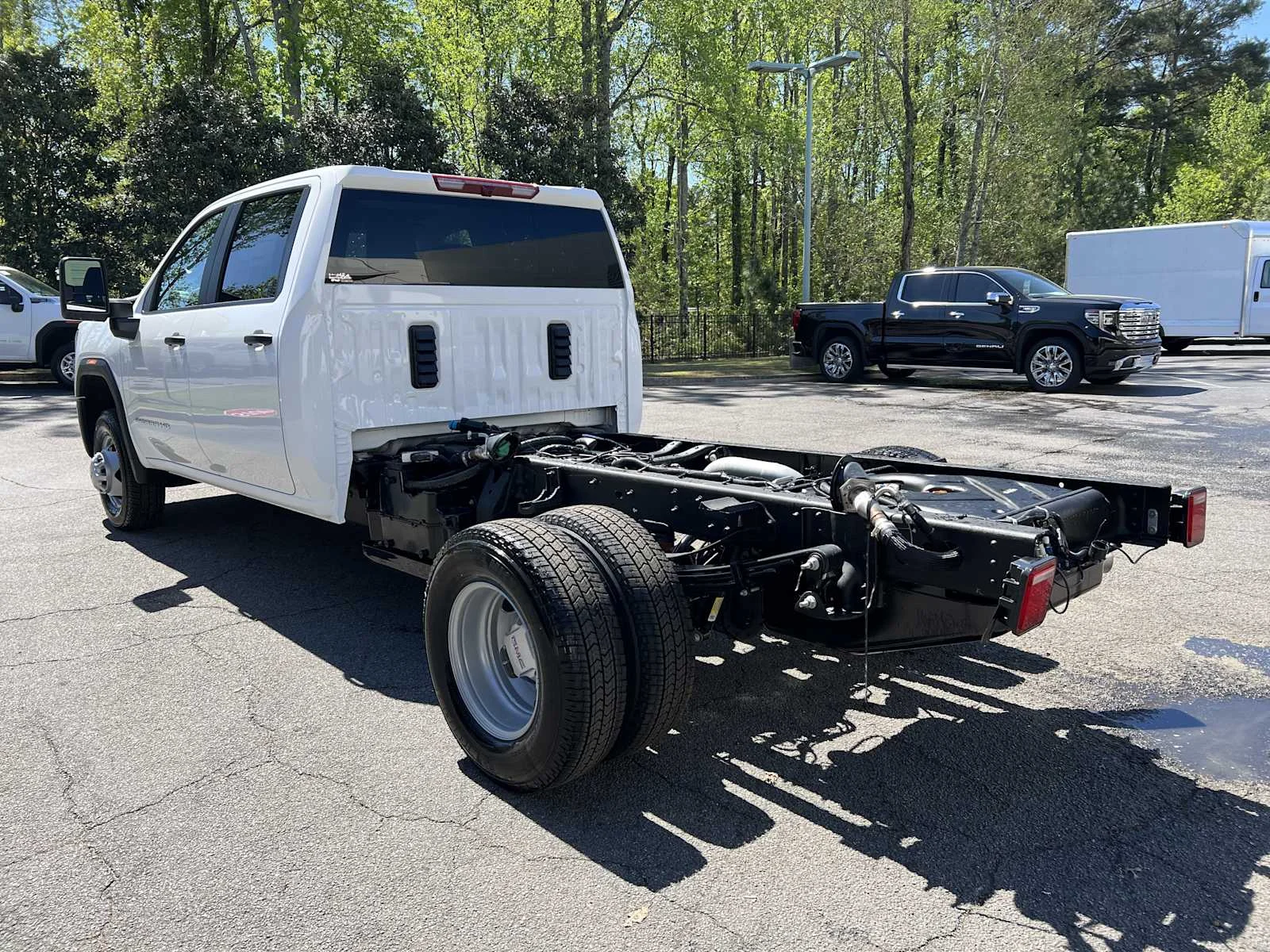 New 2026 Summit White GMC Pro image 5