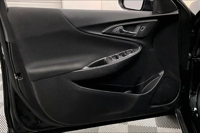 Used 2024 Mosaic Black Metallic Chevrolet RS image 19