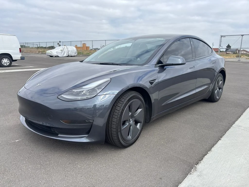 Used 2023 Midnight Silver Metallic Tesla Base image 3
