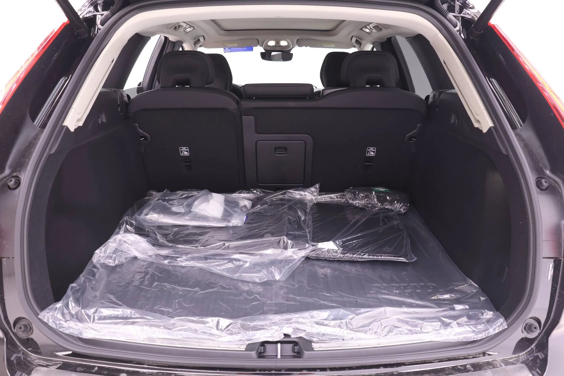 New 2026 Onyx Black Volvo Plus image 16