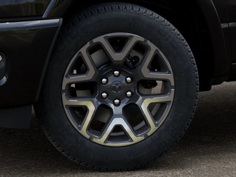New 2026 Diamond Black Crystal Pearl-Coat Exterior Paint RAM Laramie image 34