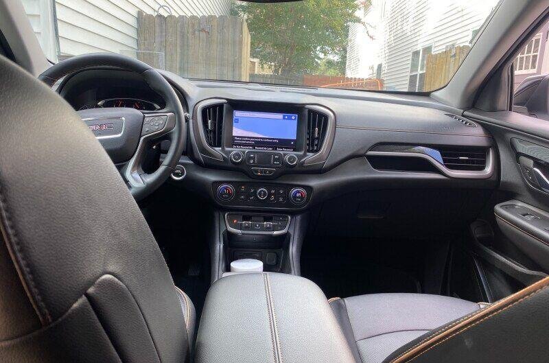 Used 2023 SUMMIT WHITE GMC AT4 image 6
