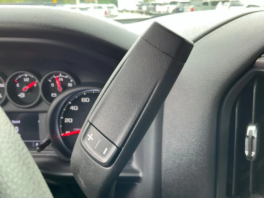 Used 2024 White Chevrolet Custom image 43