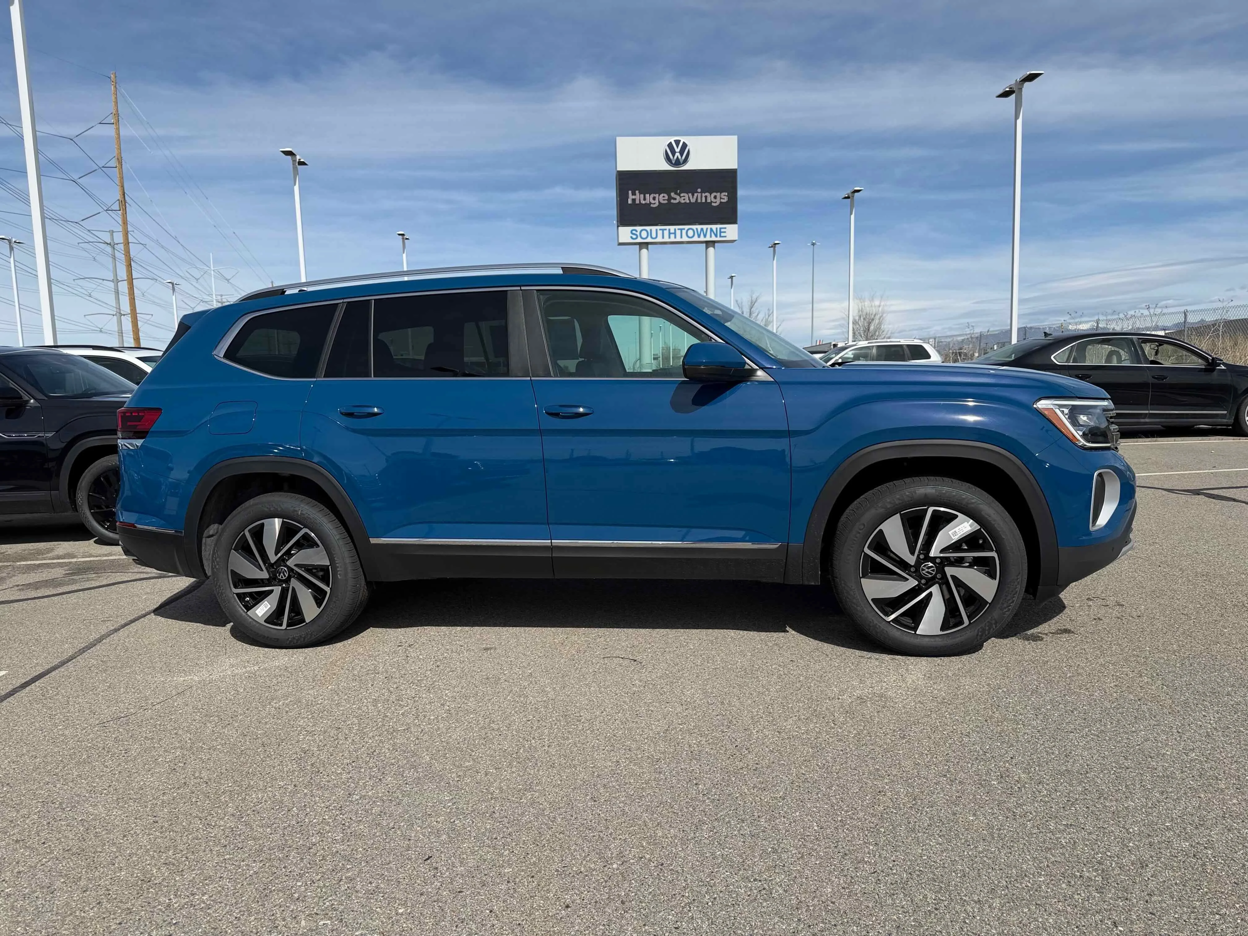 New 2026 Blue Volkswagen 2.0T SEL image 2
