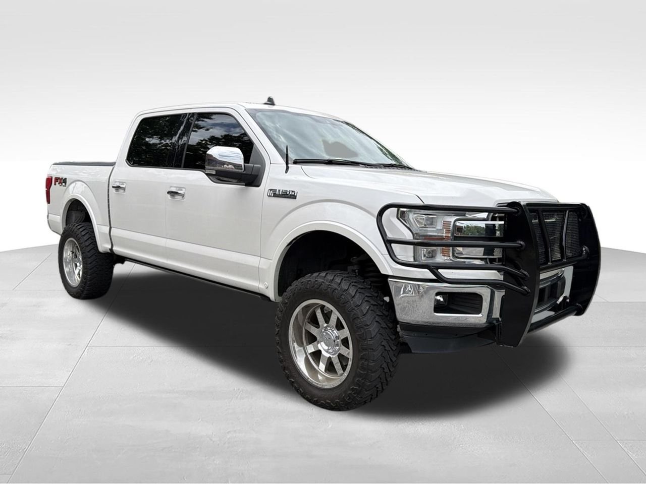 Used 2019 White Ford Lariat image 2