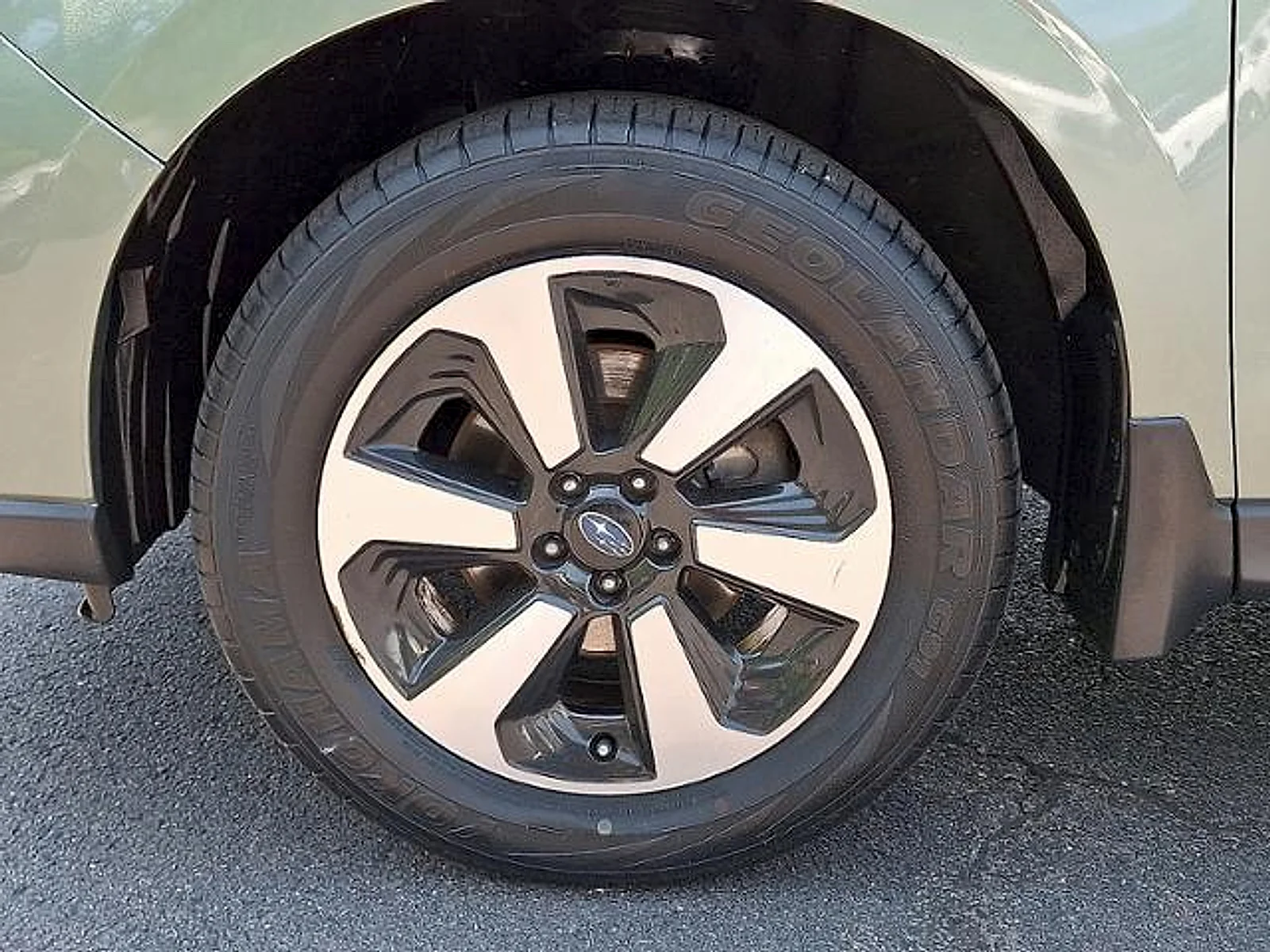 Used 2018 Jasmine Green Metallic Subaru 2.5i Limited image 28