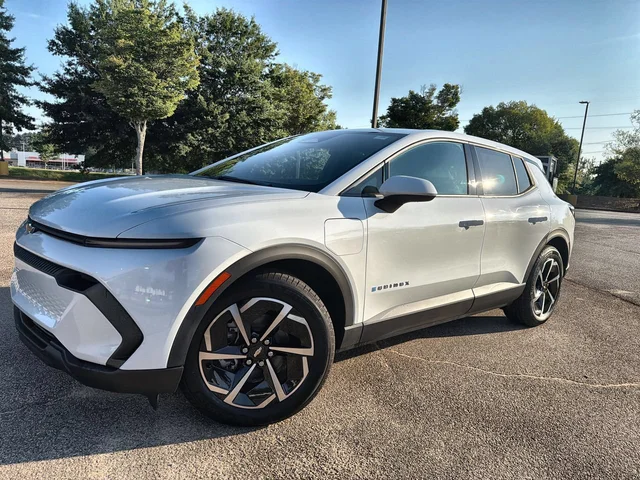 2026 Chevrolet Equinox EV LT