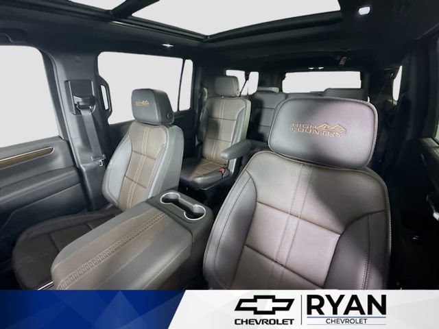 2026 Chevrolet Suburban High Country - Photo 22
