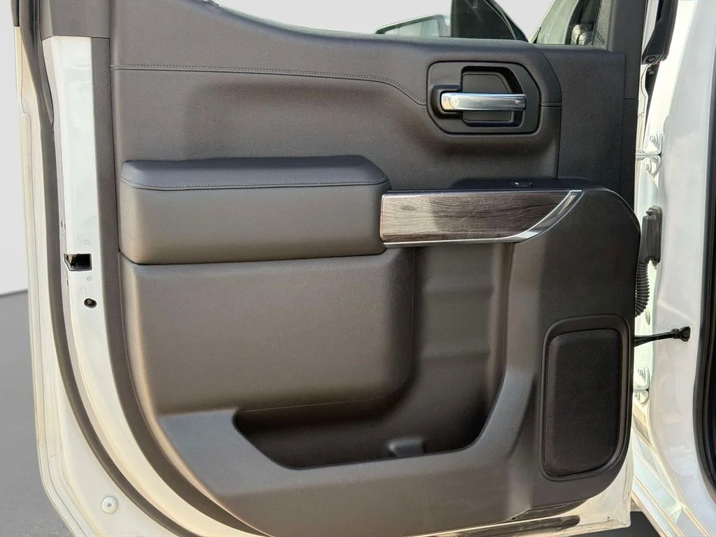 Used 2020 Red Chevrolet LTZ image 13