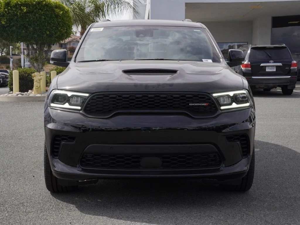 New 2026 Diamond Black Clear-Coat Exterior Paint Dodge GT Plus HEMI V8 image 9
