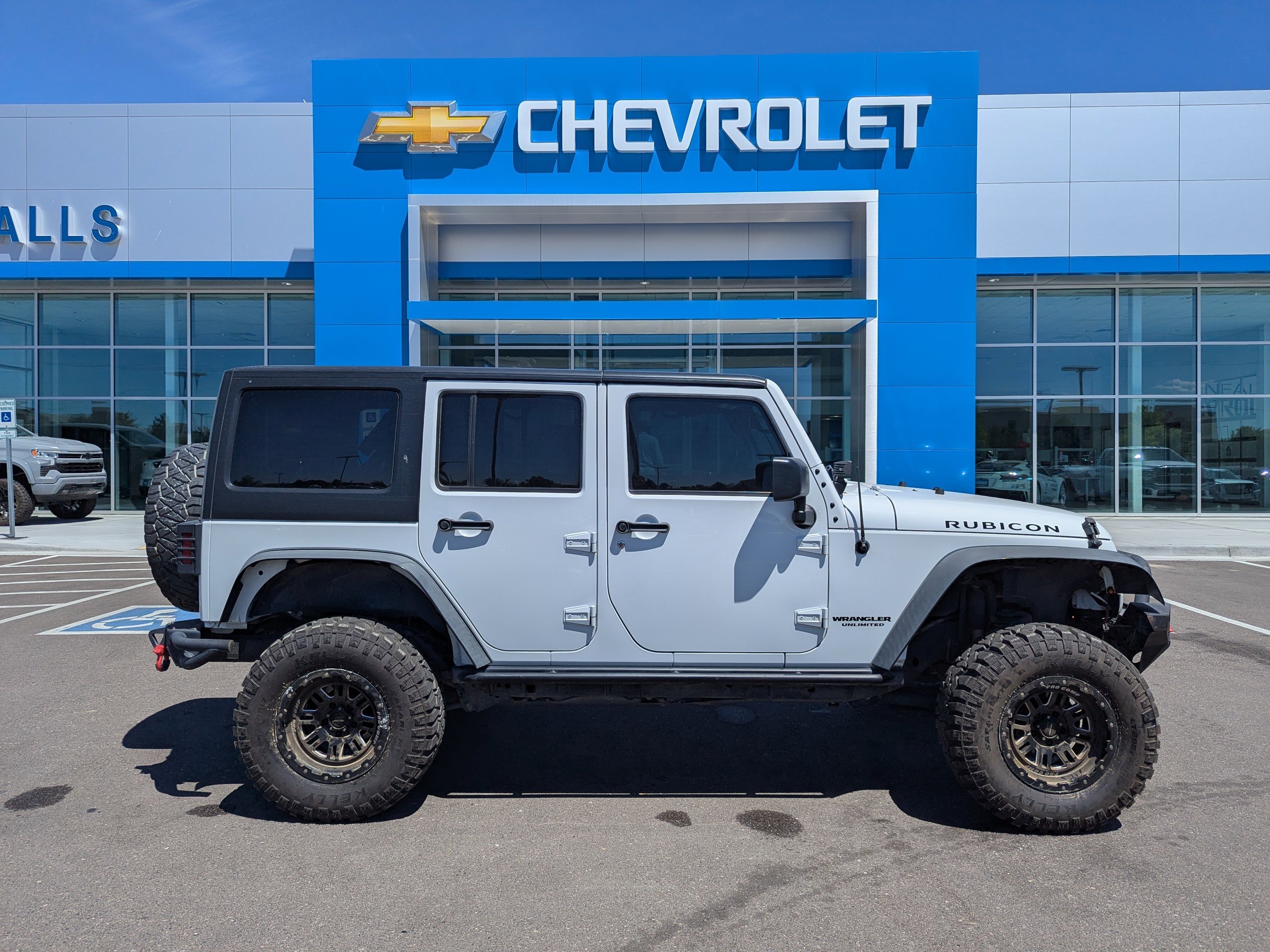 Used 2016 White Jeep Rubicon image 33