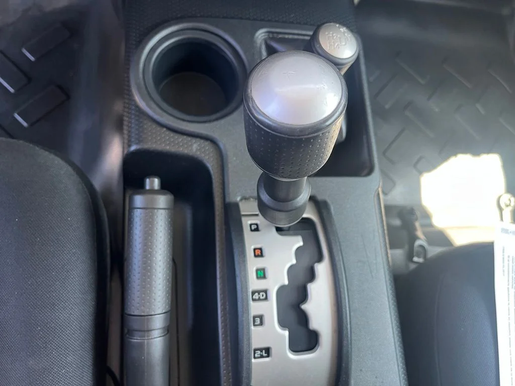 Used 2013 White Toyota Base image 18