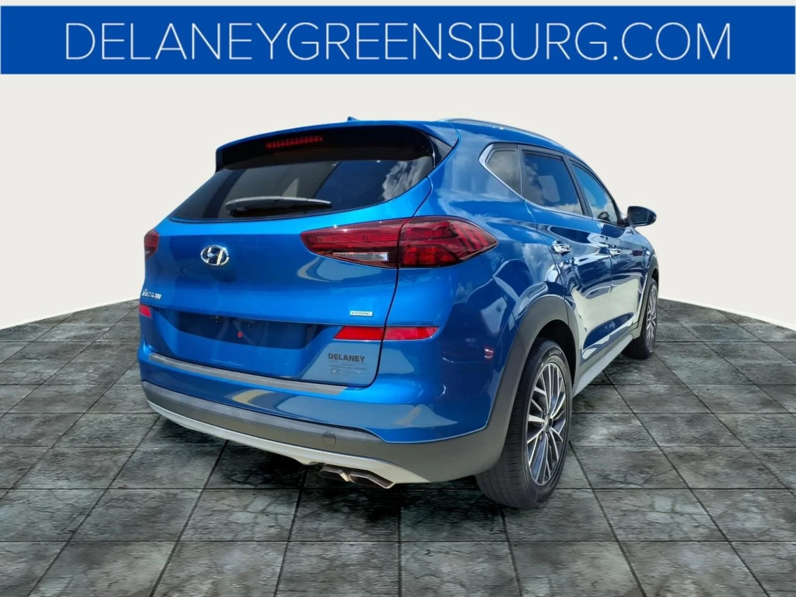 Used 2020 Aqua Blue R2u Hyundai Limited image 2