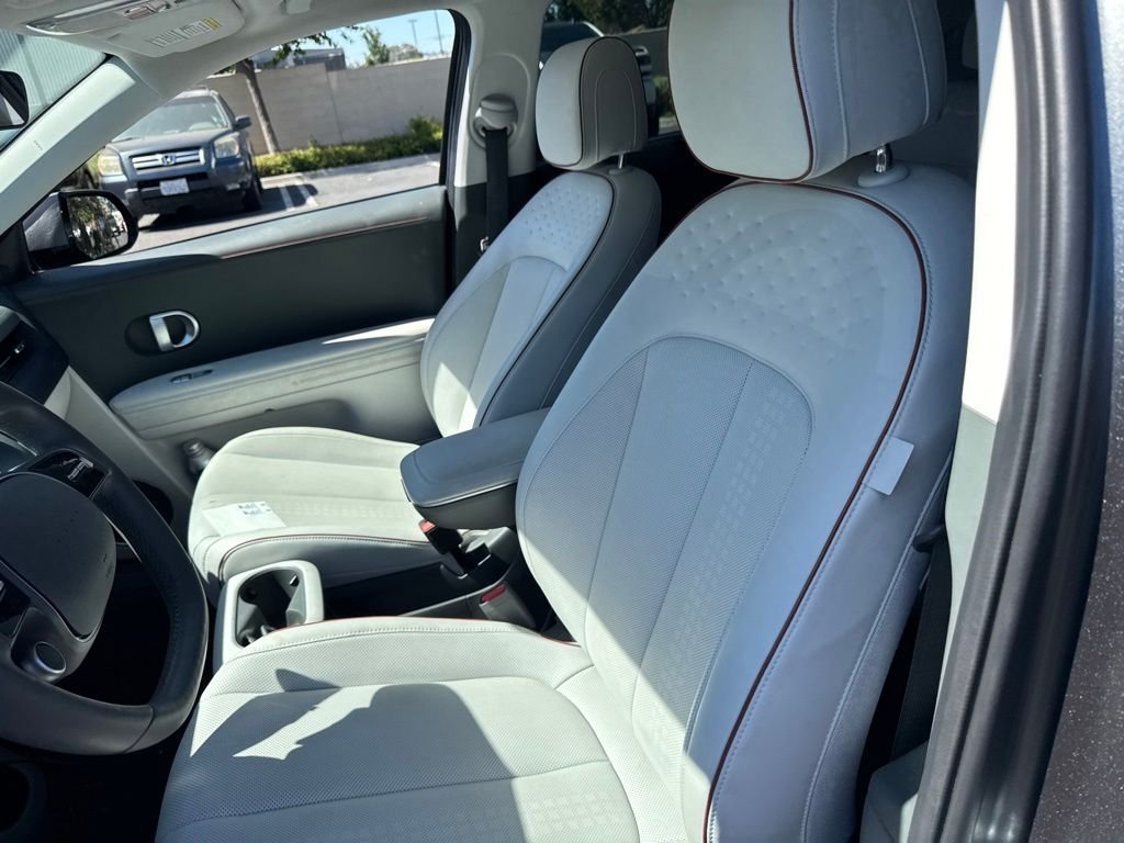 Certified Used 2023 Gray Hyundai Limited image 6