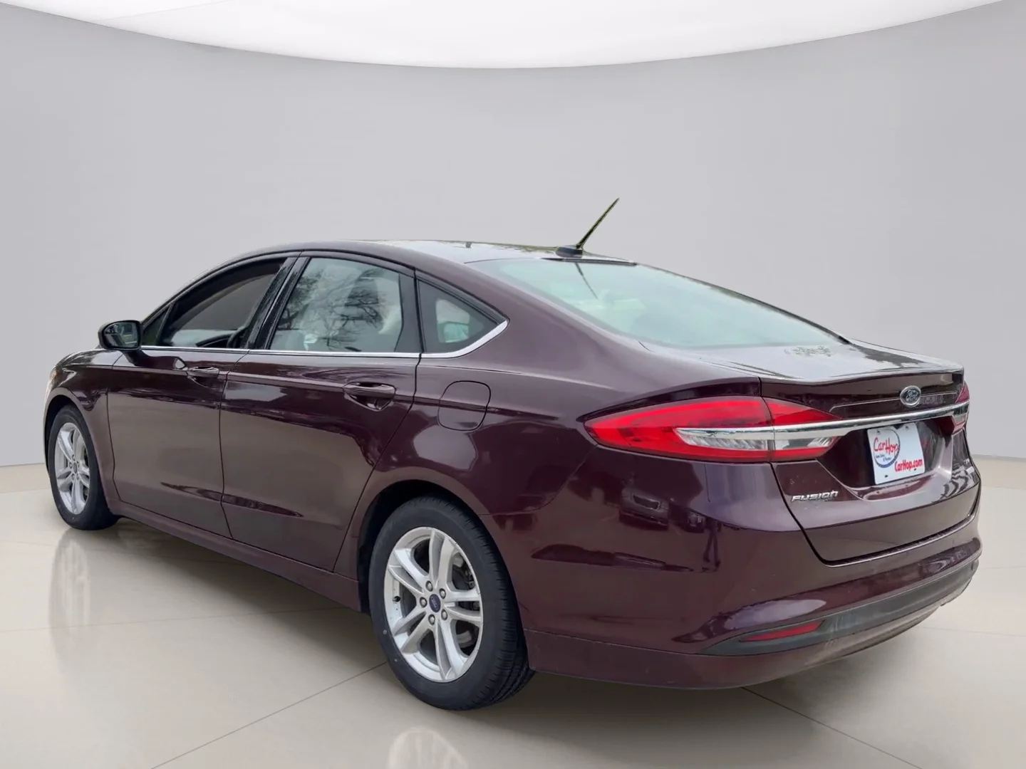 Used 2018 Maroon Ford SE image 7