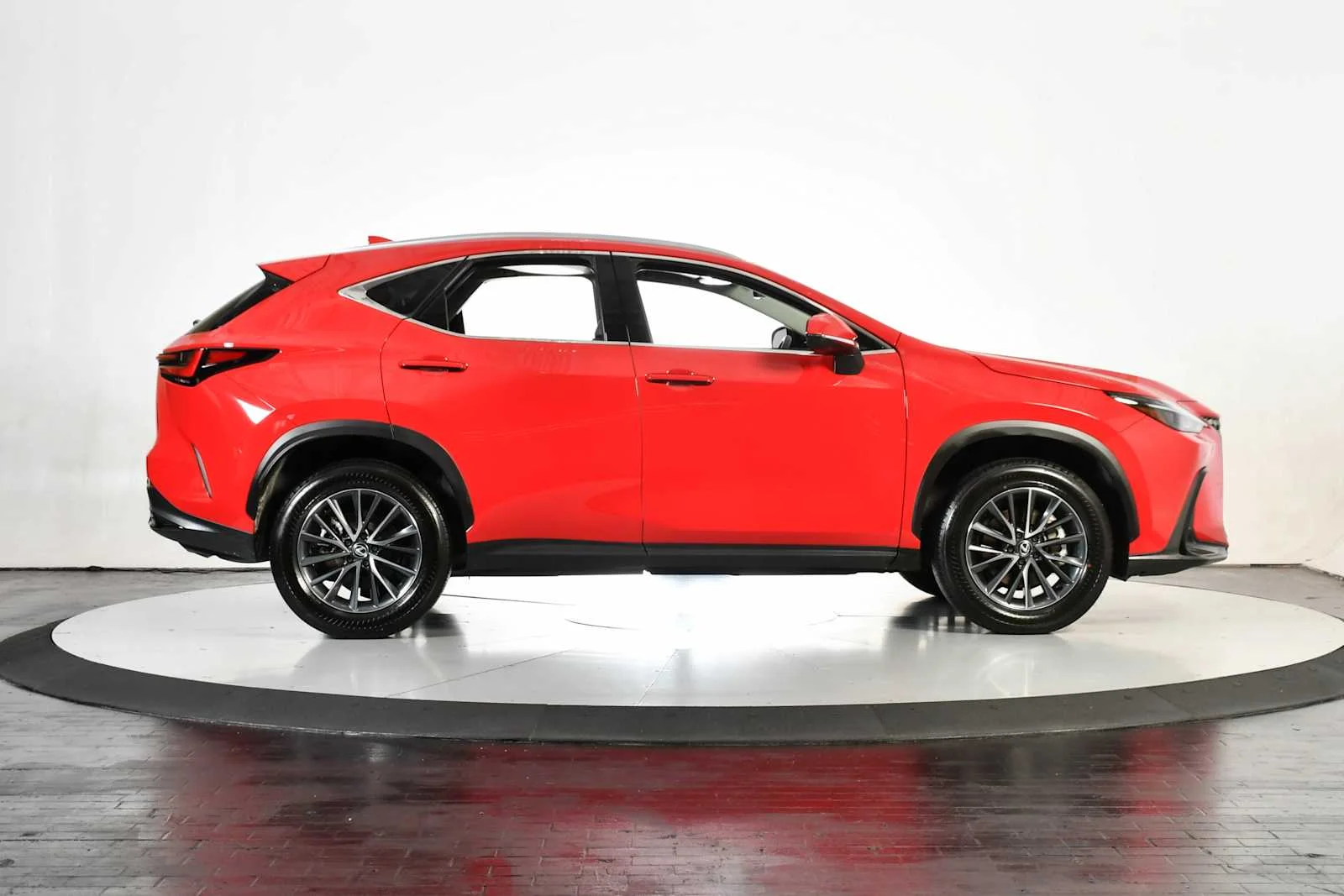 Used 2025 Redline Lexus Premium image 8