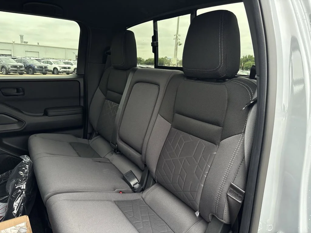 New 2026 Boulder Gray Pearl Nissan Crew Cab SV image 25
