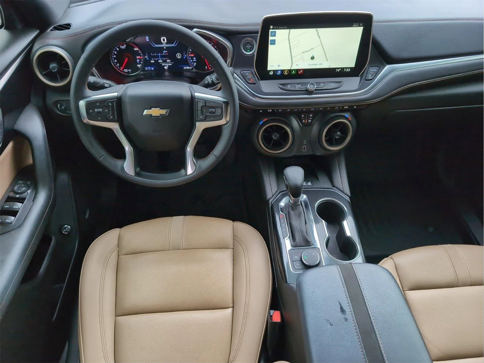 Used 2024 Iridescent Pearl Tricoat Chevrolet Premier image 30