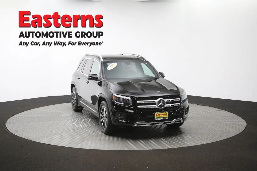 Used 2022 Black Mercedes-Benz GLB 250 image 51