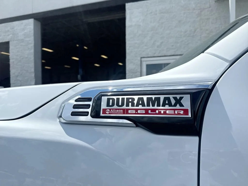 New 2026 Summit White GMC SLE image 27