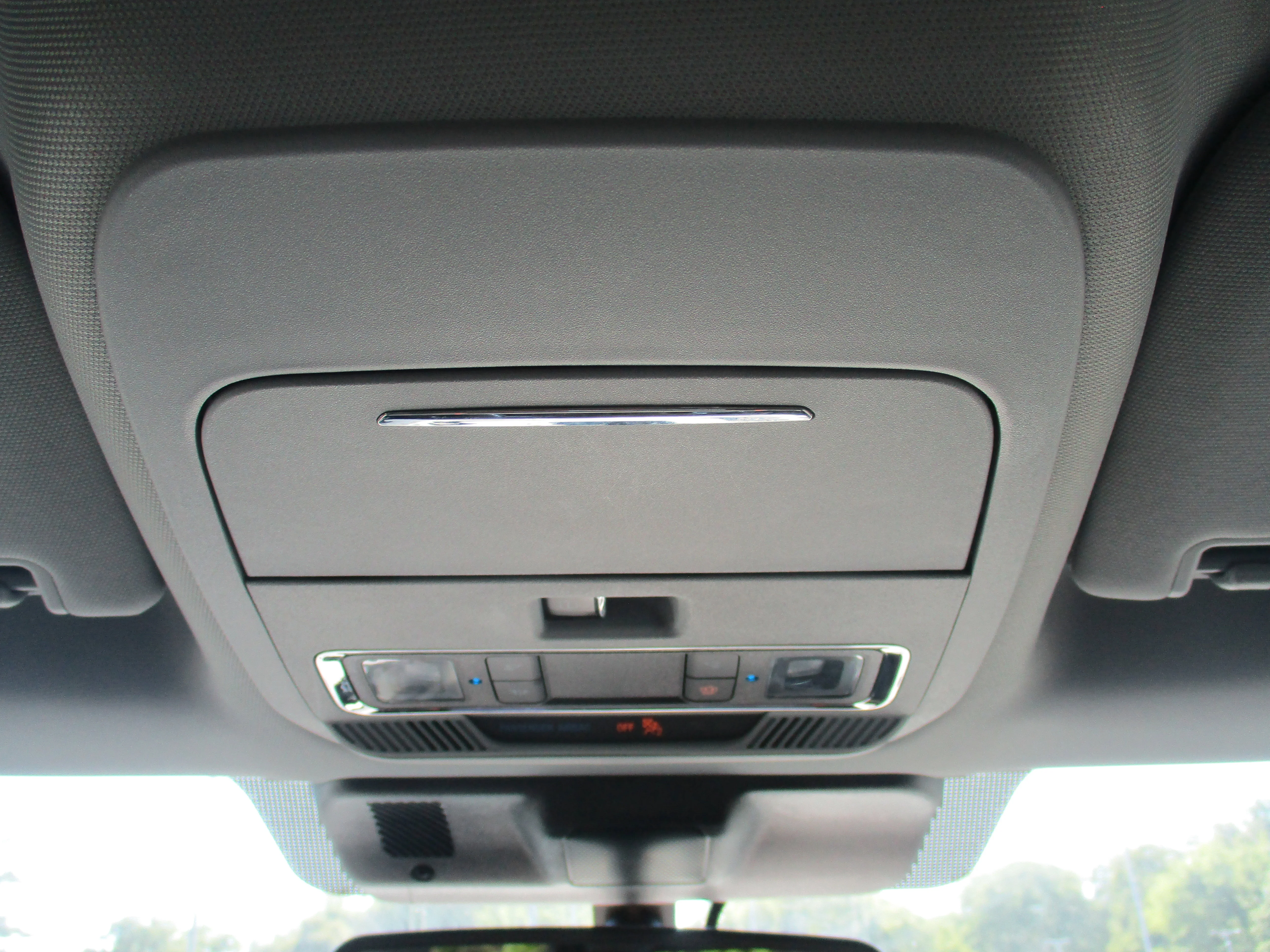 Used 2023 Azure Gray Metallic Tri-Coat Ford LARIAT image 22