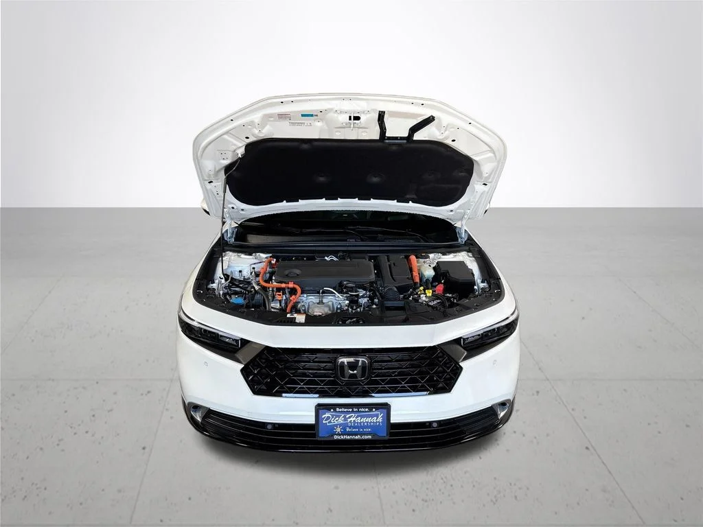 New 2026 Platinum White Pearl Honda Touring image 22