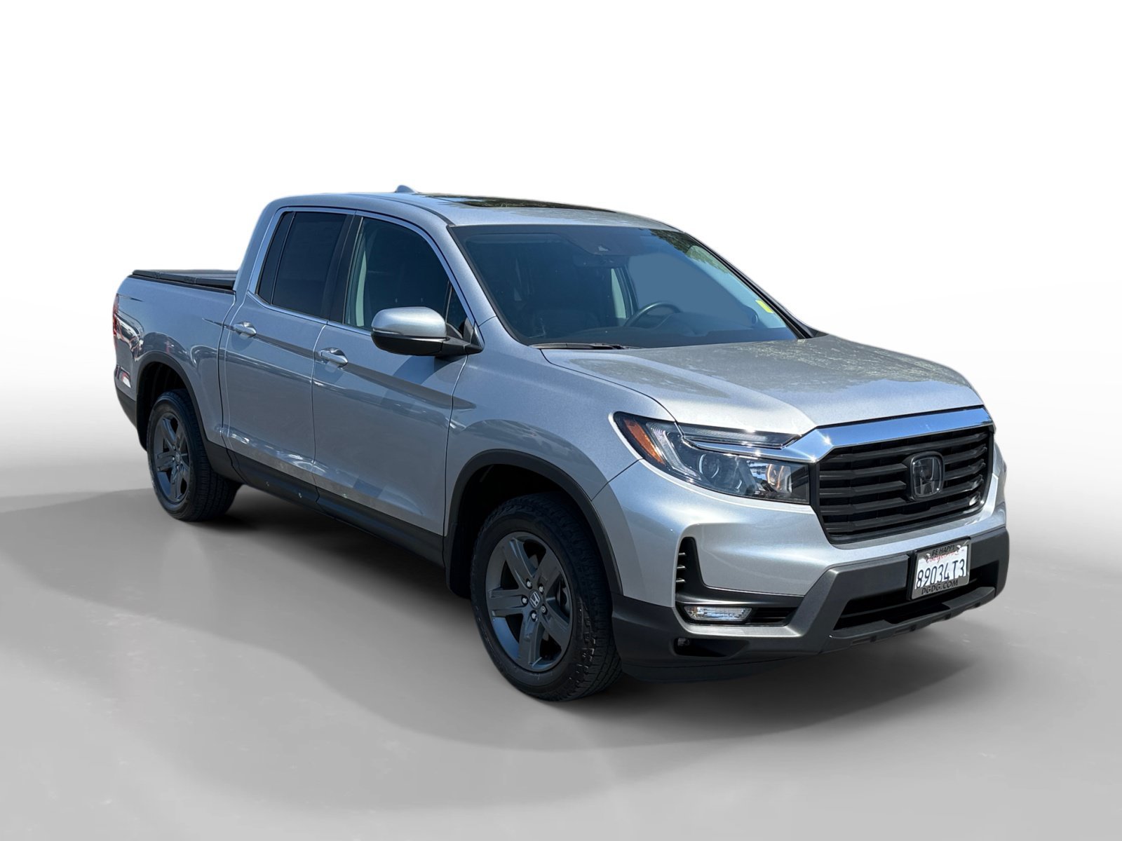 Used 2023 Lunar Silver Metallic Honda RTL image 7