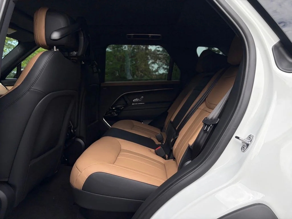 New 2026 White Land Rover Dynamic SE image 13