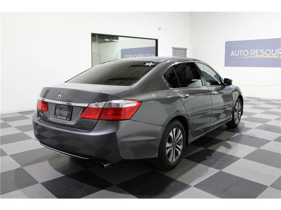 Used 2015 Dark Gray Honda LX image 4