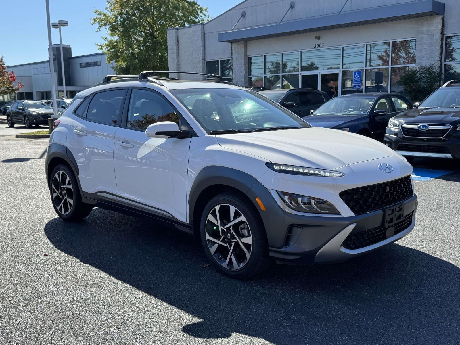 Used 2023 Lunar White Hyundai Limited image 5